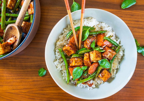 Red Wolf Berry Chicken Stir-Fry Recipe: A Superfood Meal Packed with Antioxidants and Nutritional Benefits